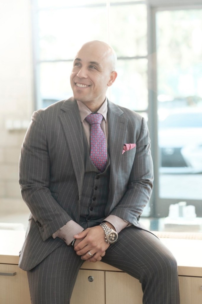 modern clean headshots mortgage executives