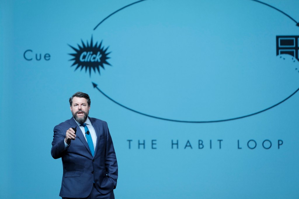 speaker business conference miami beach loes hotel