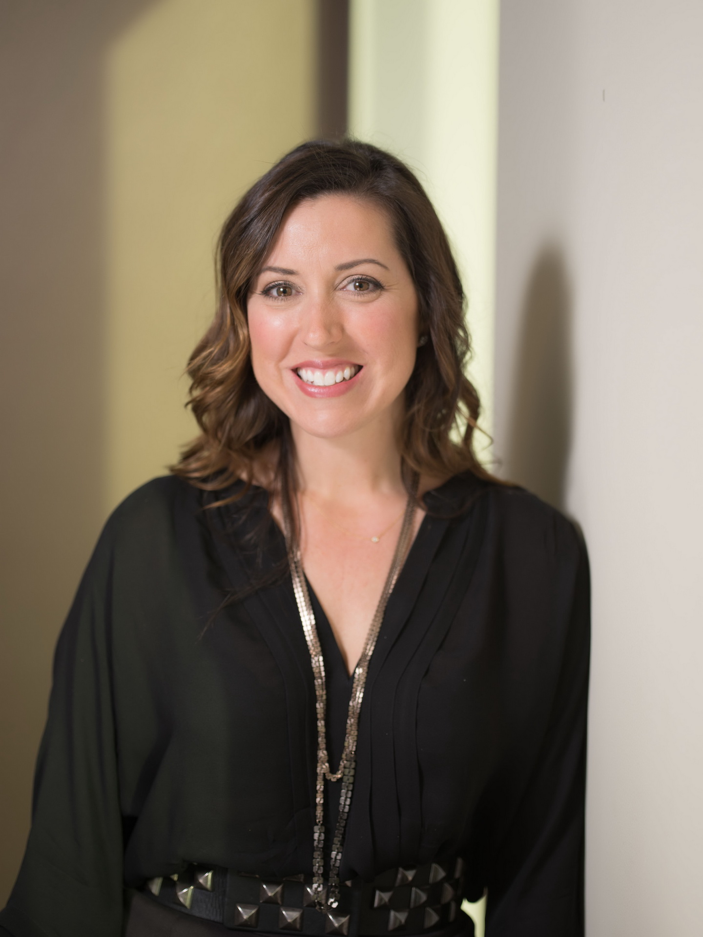 relaxed business headshot enviornmental portrait white backdrop modern